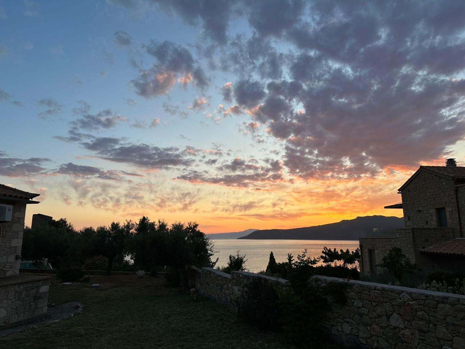 Amoni Holiday Homes Kardamyli Dış mekan fotoğraf