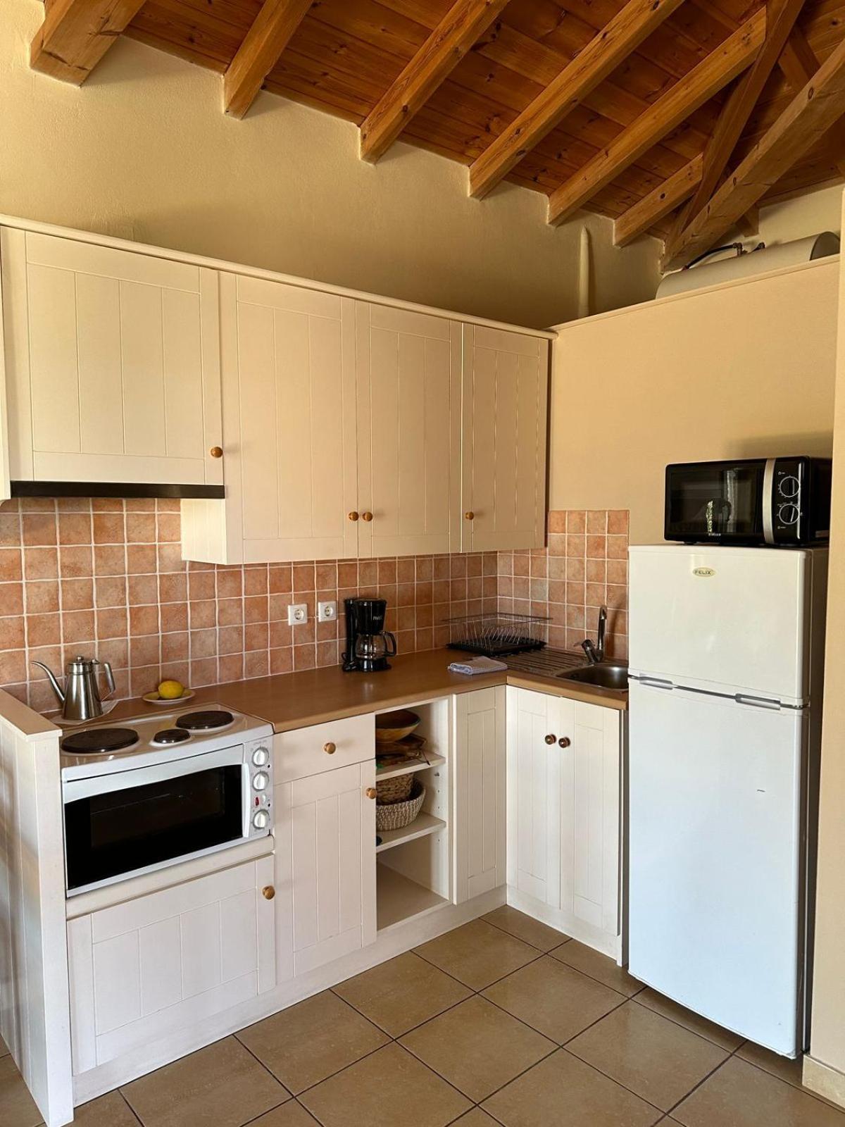 Amoni Holiday Homes Kardamyli Dış mekan fotoğraf