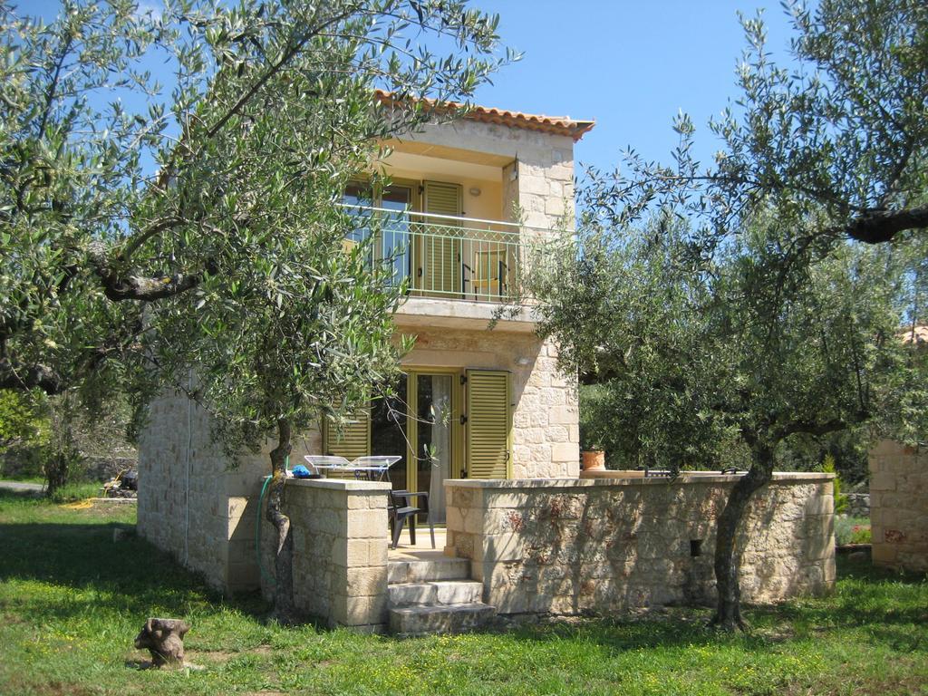 Amoni Holiday Homes Kardamyli Dış mekan fotoğraf