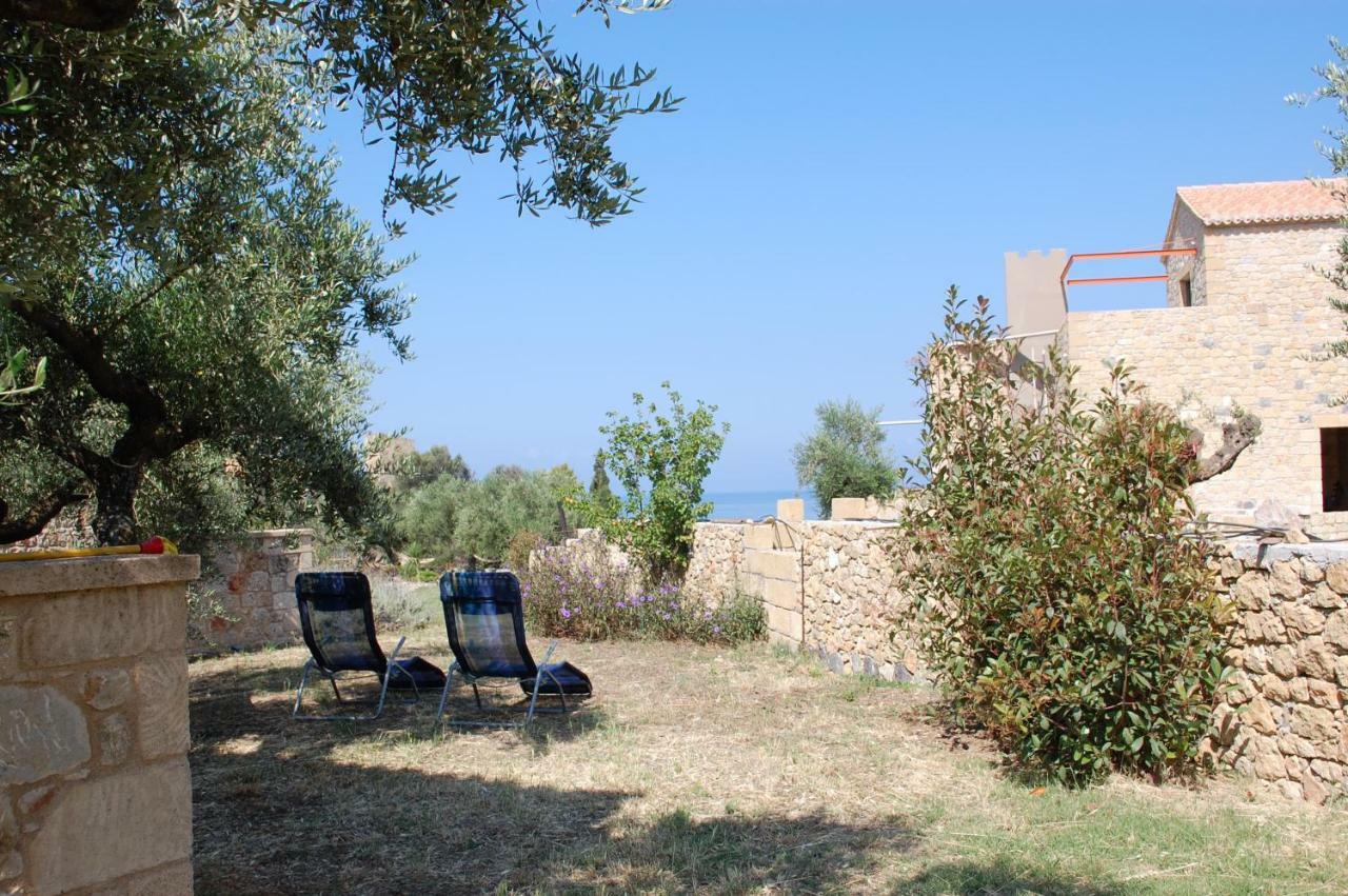 Amoni Holiday Homes Kardamyli Dış mekan fotoğraf